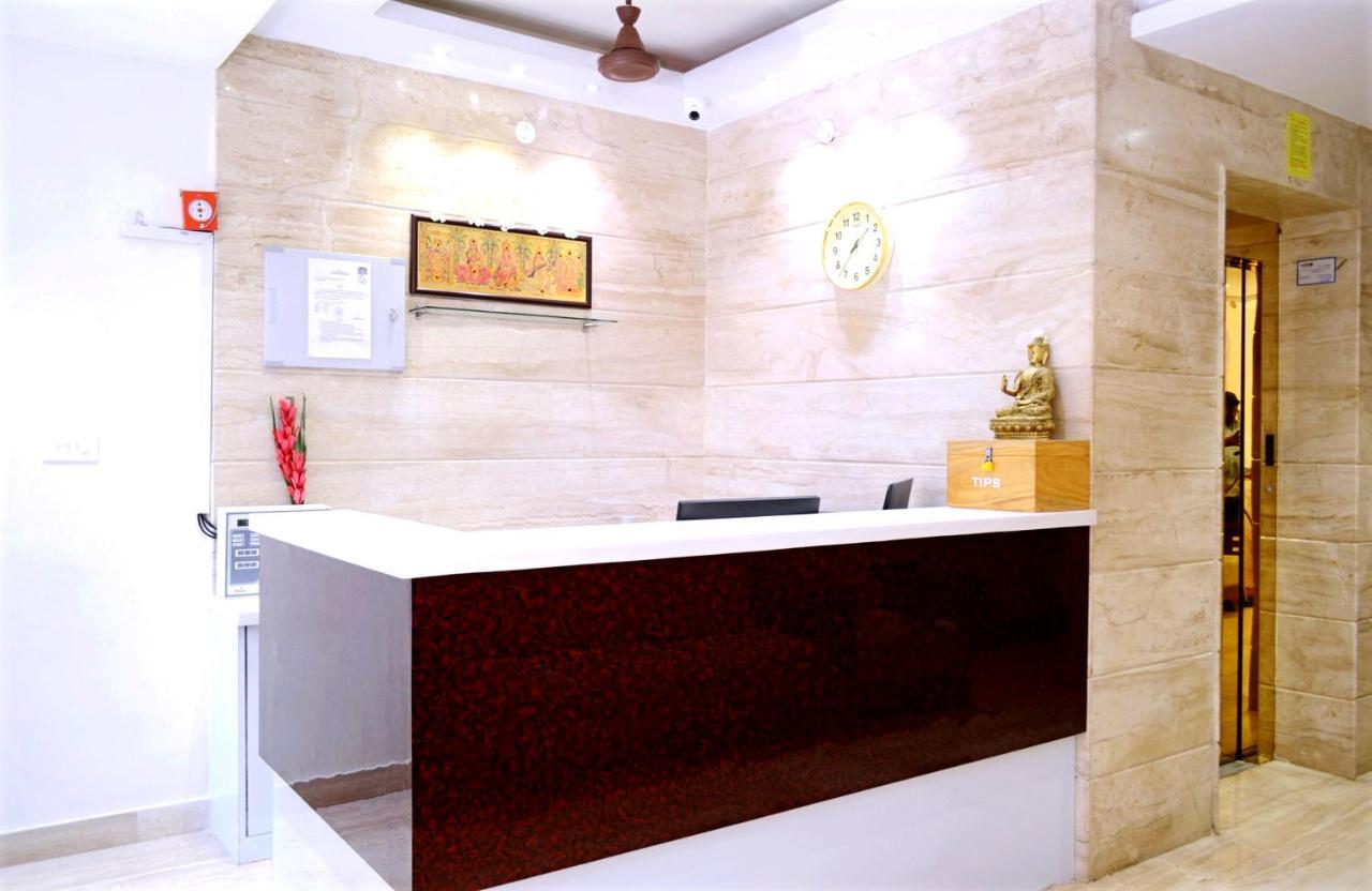 Tr Residency Hotell Pondicherry Exteriör bild