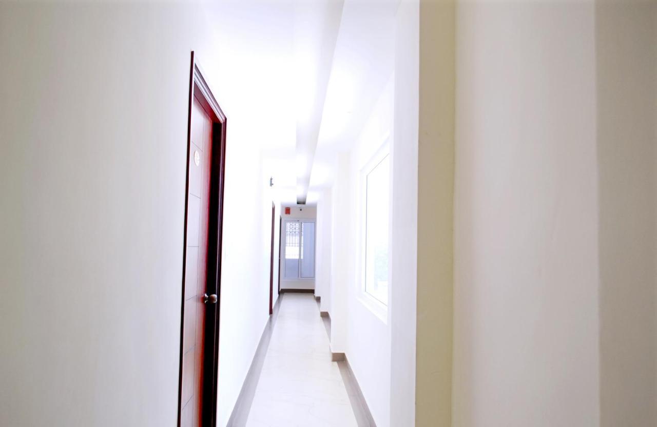 Tr Residency Hotell Pondicherry Exteriör bild