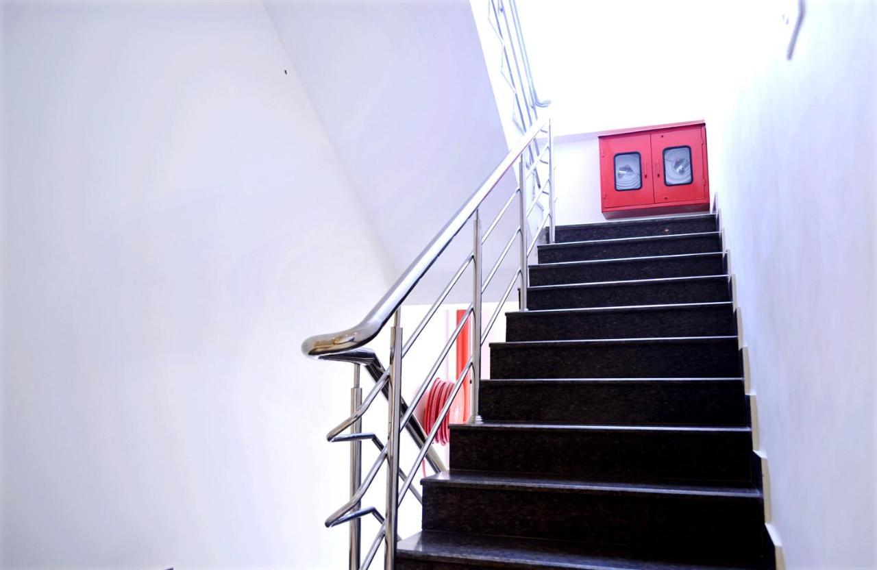 Tr Residency Hotell Pondicherry Exteriör bild